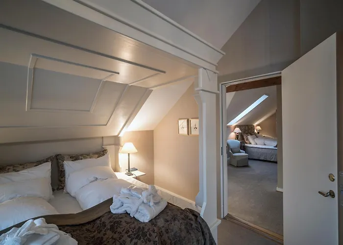 Gamle Handelssted - By Classic Norway Отель Angvik