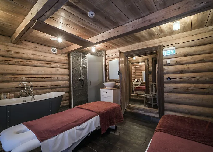 Отель Gamle Handelssted - By Classic Norway Angvik